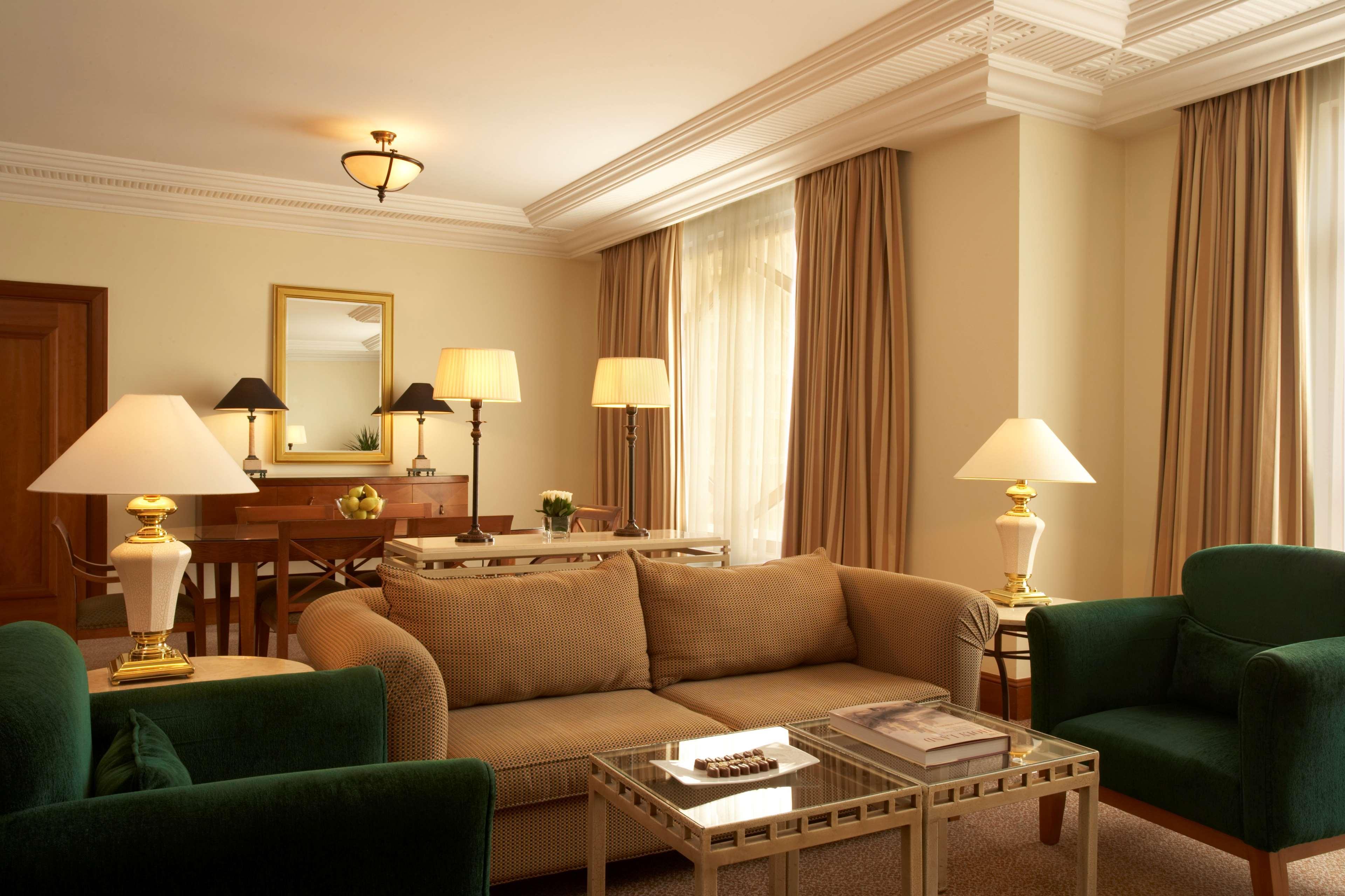โรงแรมแกรนด์ ไฮแอท อัมมัน อัมมาน ภายนอก รูปภาพ A suite at the hotel