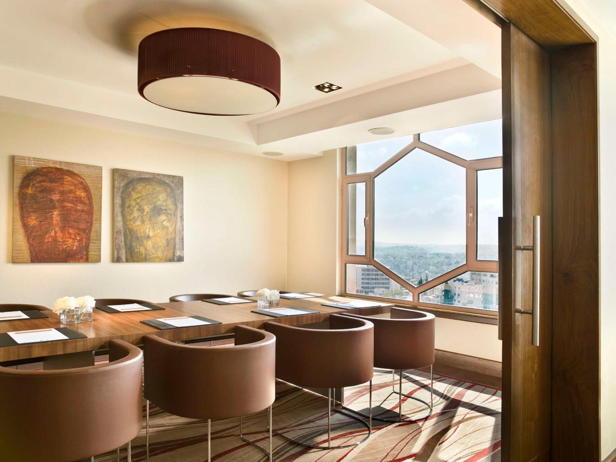 โรงแรมแกรนด์ ไฮแอท อัมมัน อัมมาน ภายนอก รูปภาพ Meeting room